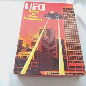 UFO: Game of Close Encounters (1976) Age 8 to Adult ,  2 players Table Top Board